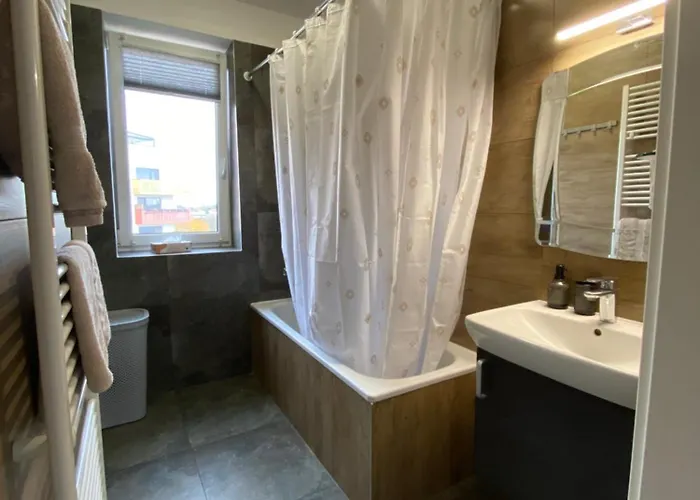 Miko, Free Garage Parking Apartment Trnava