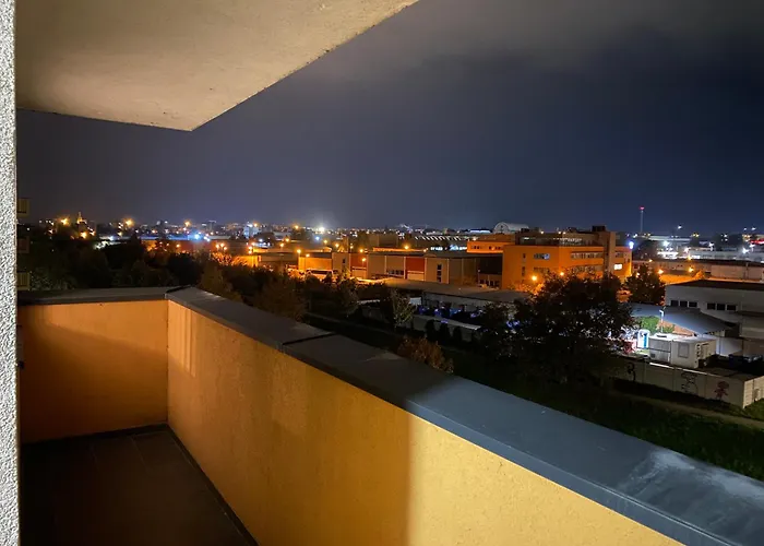 Miko, Free Garage Parking Apartment Trnava